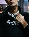 SUDADERA CON CUELLO Y LOGOTIPO MORENGAR | NEGRO 400-GSM