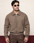 He wears size L – 185 cm tall