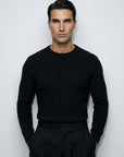 He wears size L – 186 cm tall