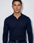 The model wears size L – 180 CM