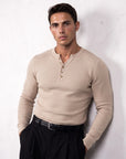 The model wears size XL – 180 CM