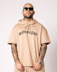 CAMISETA CON CAPUCHA LOGO CURVADO | BEIGE