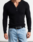 The model wears size L – 180 CM