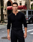 The model wears size L – 180 CM
