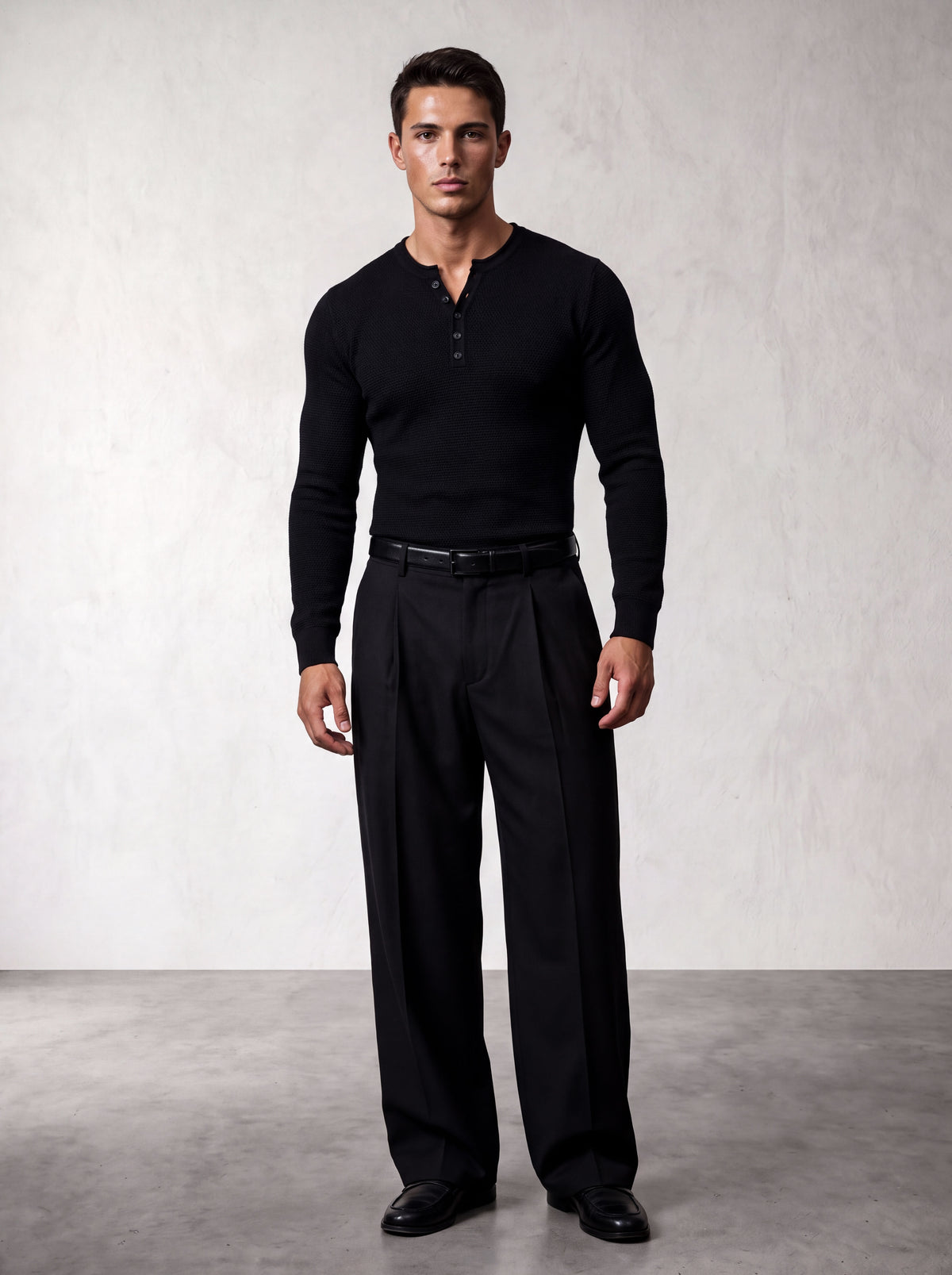 The model wears size L – 180 CM