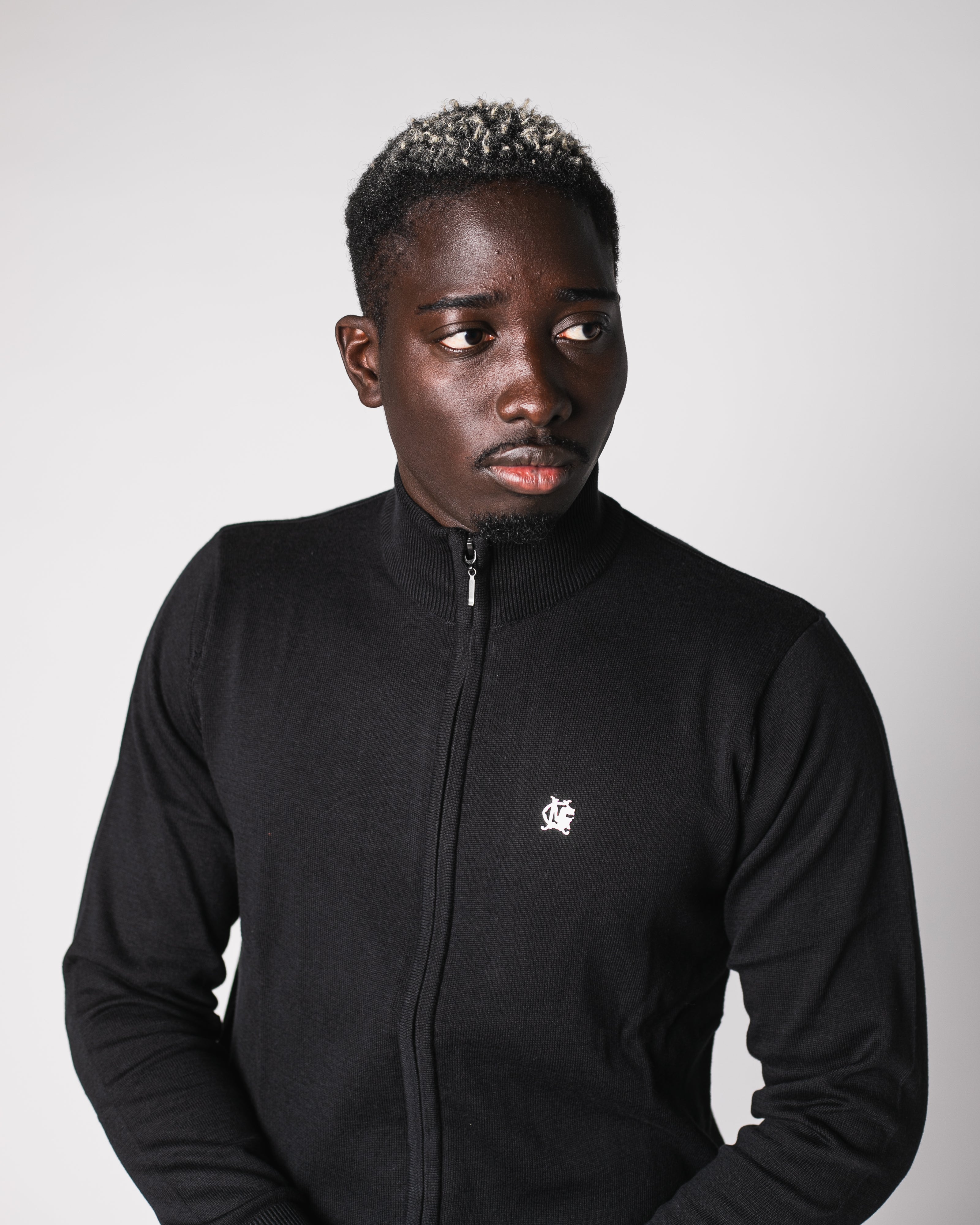 ZIP-UP KNITTED JERSEY JACKET | BLACK