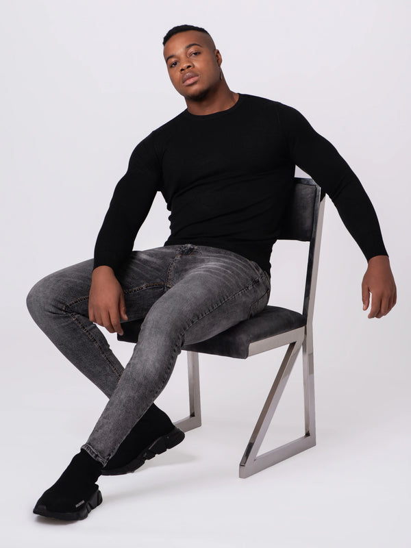 KNITTED ROUND NECK JUMPER | BLACK