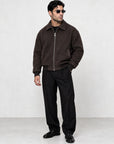 He wears size L – 185 cm tall