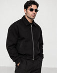 He wears size L – 185 cm tall