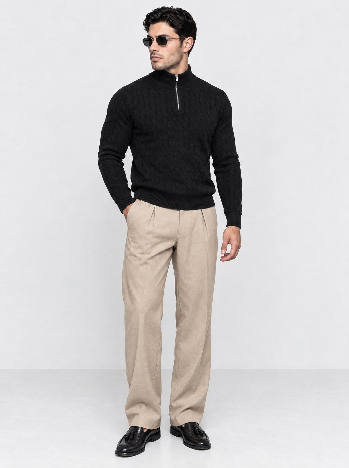 He wears size L – 185 cm tall