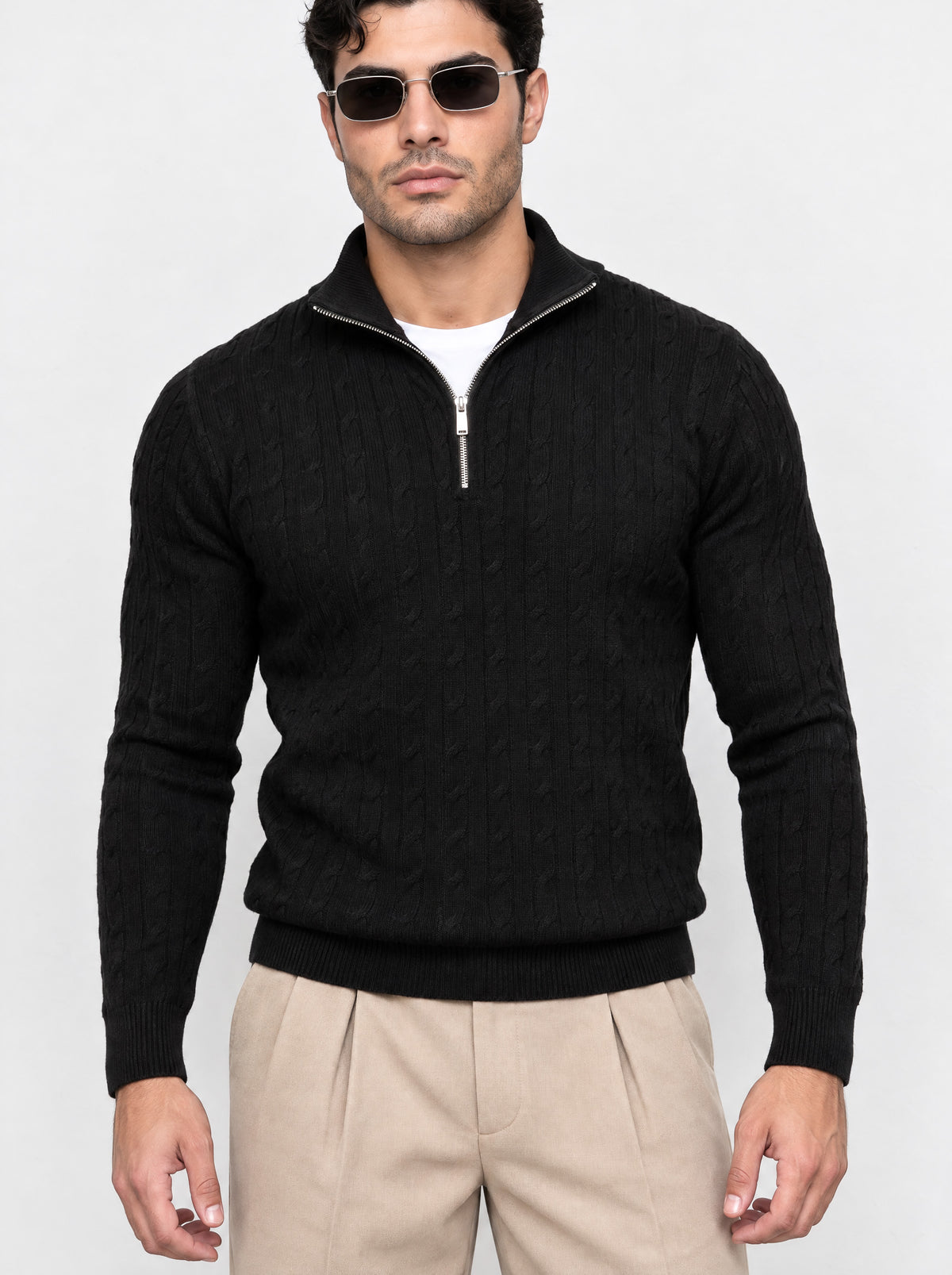 He wears size L – 185 cm tall