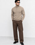He wears size L – 185 cm tall