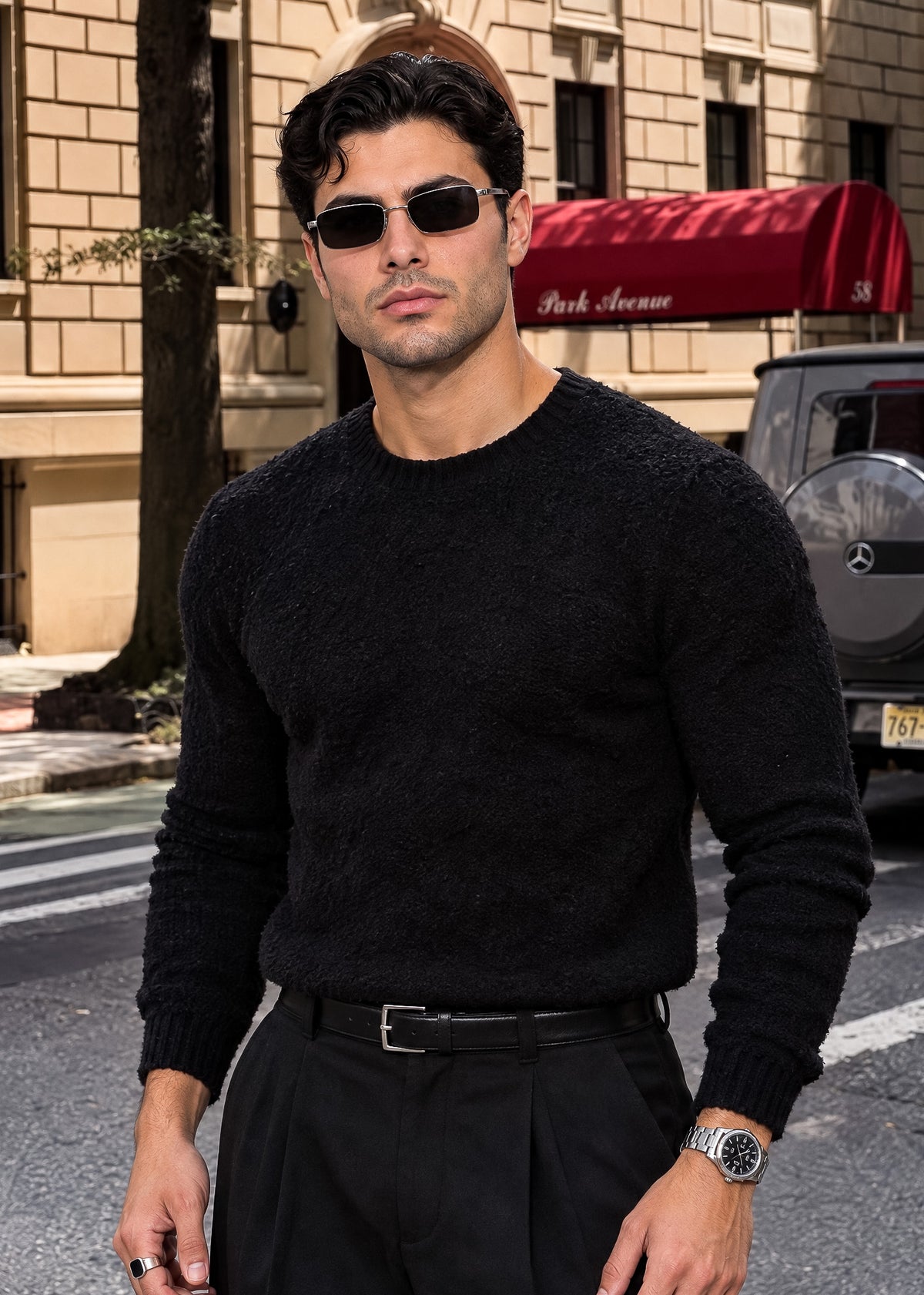 He wears size L – 185 cm tall