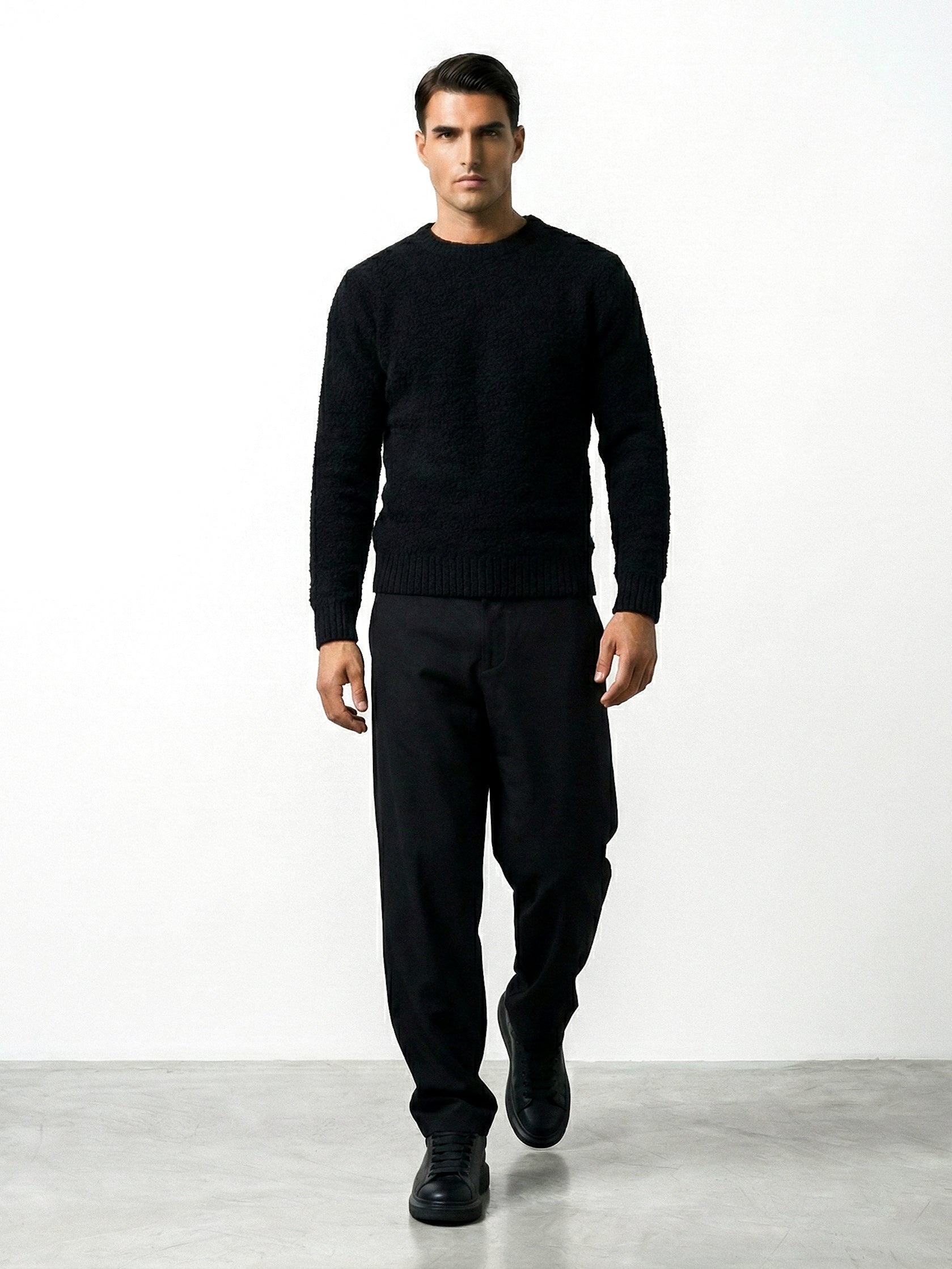 FLUFFY WOOL JUMPER | BLACK