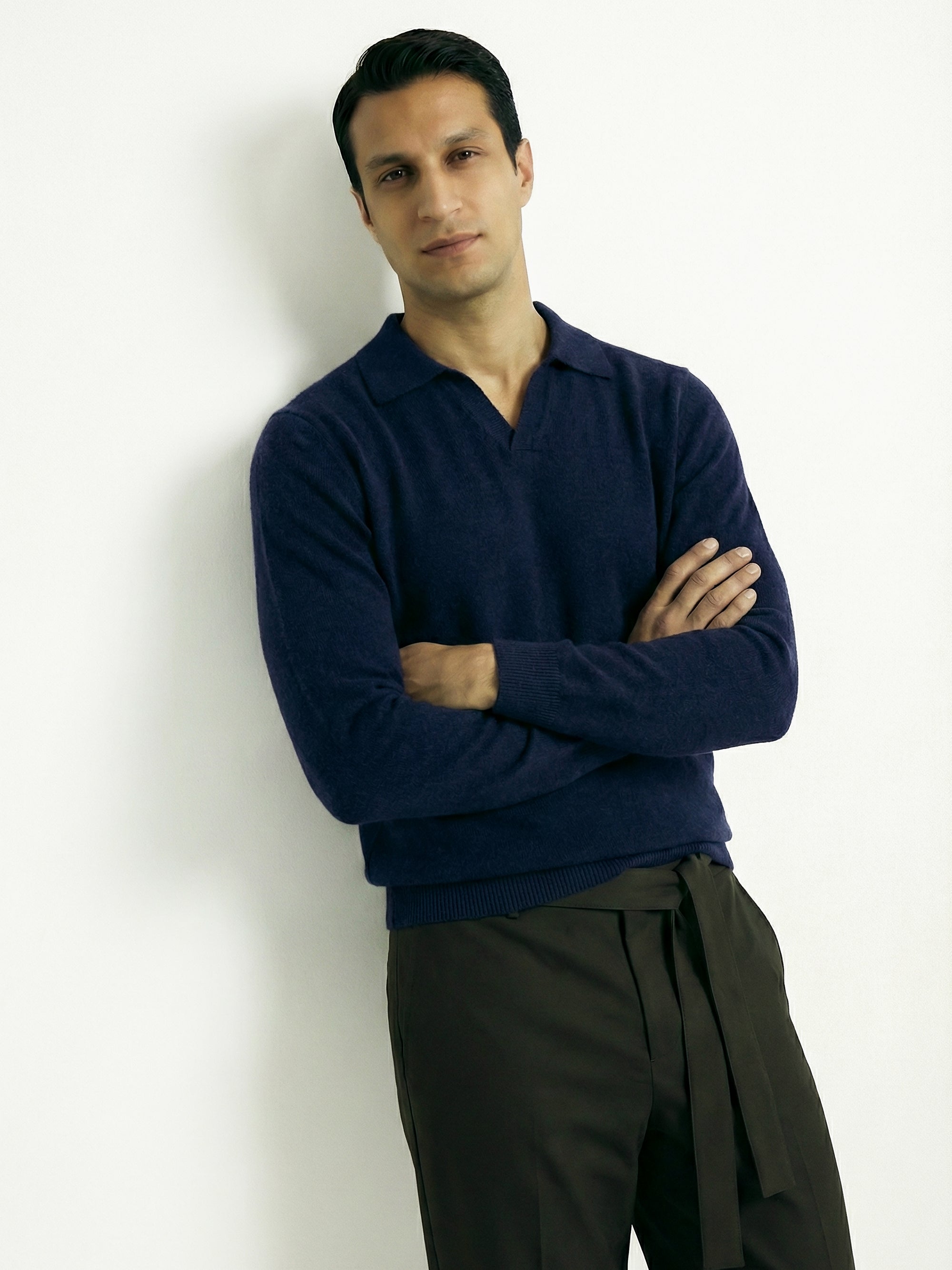 KNITTED POLO JUMPER WITH V-NECK | NAVY