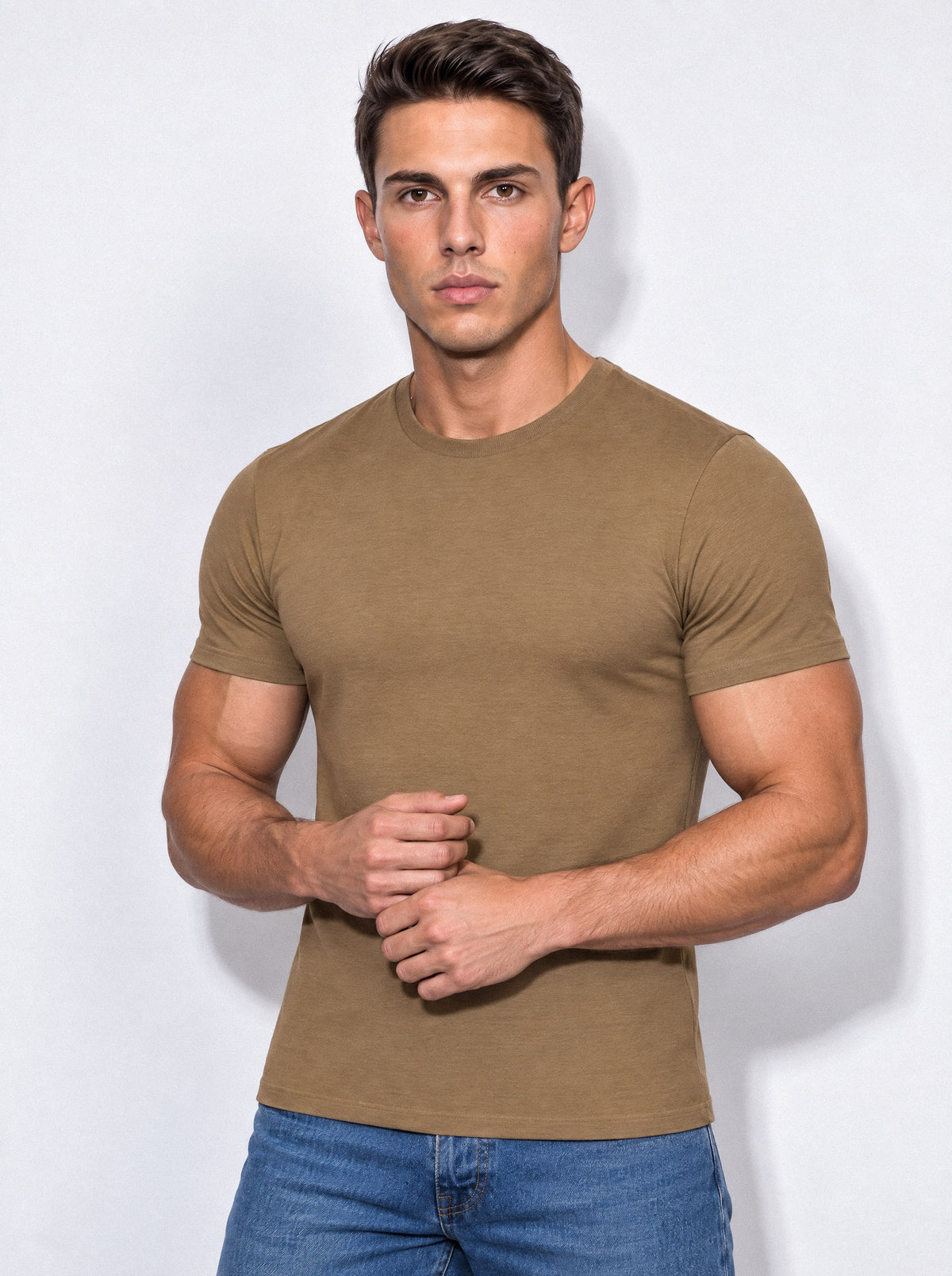 He wears size L – 180 cm tall