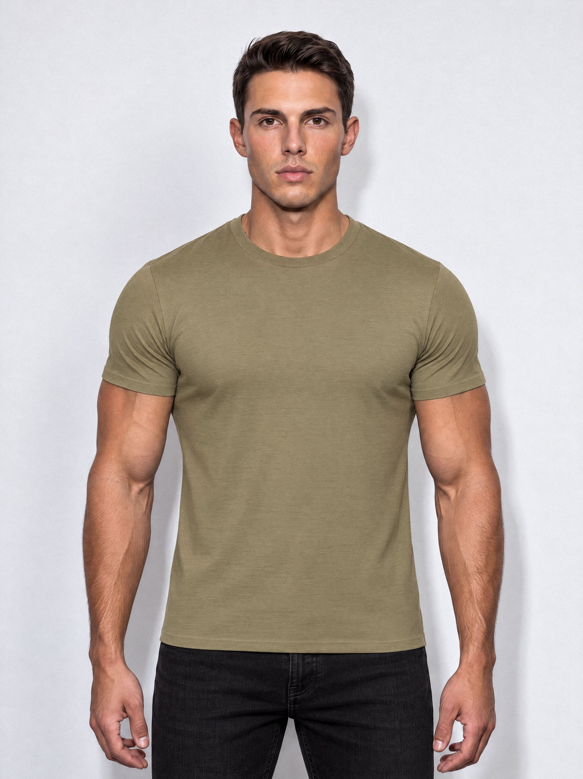 He wears size L – 180 cm tall