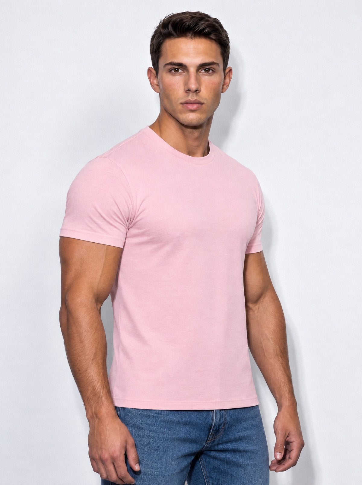 He wears size L – 180 cm tall