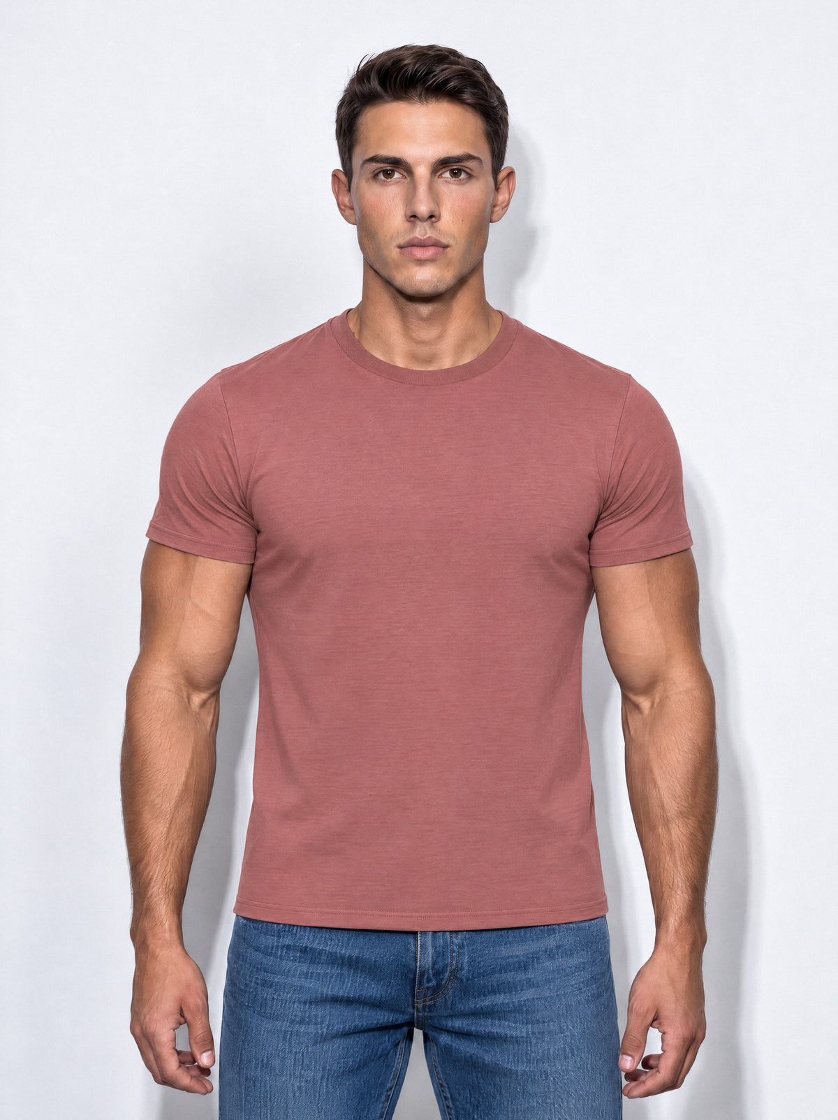 He wears size L – 180 cm tall