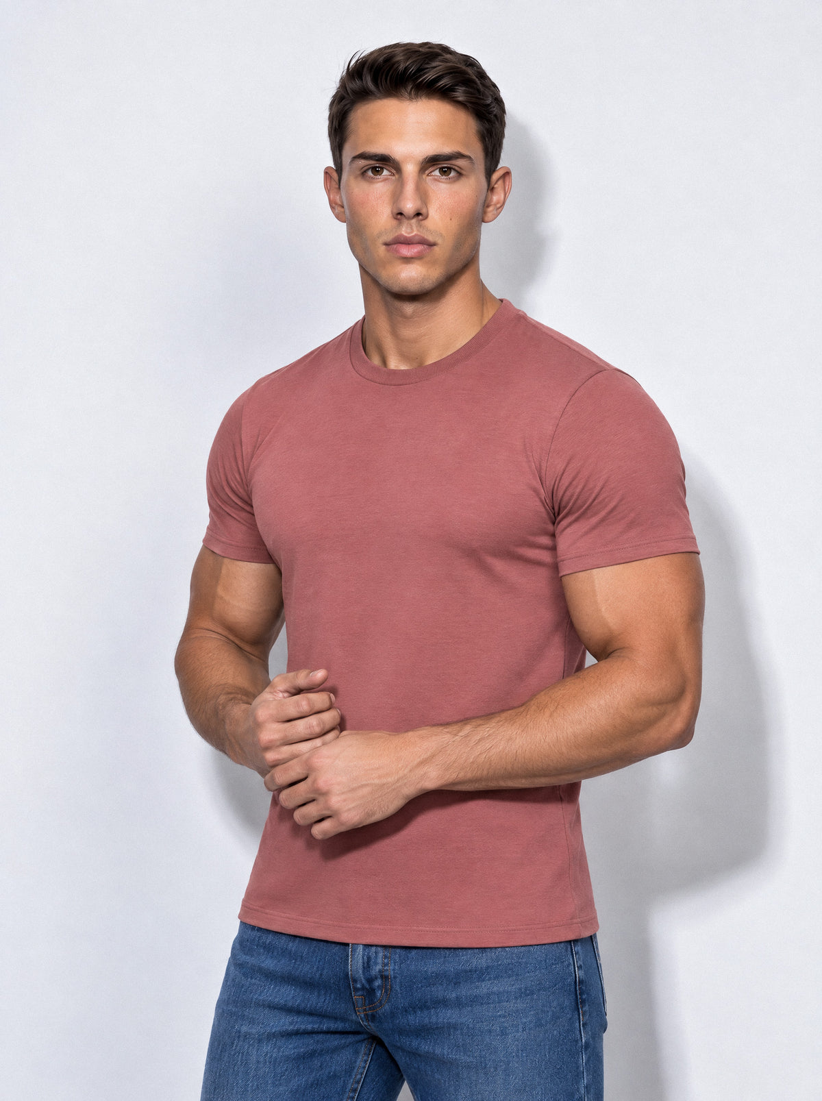 He wears size L – 180 cm tall