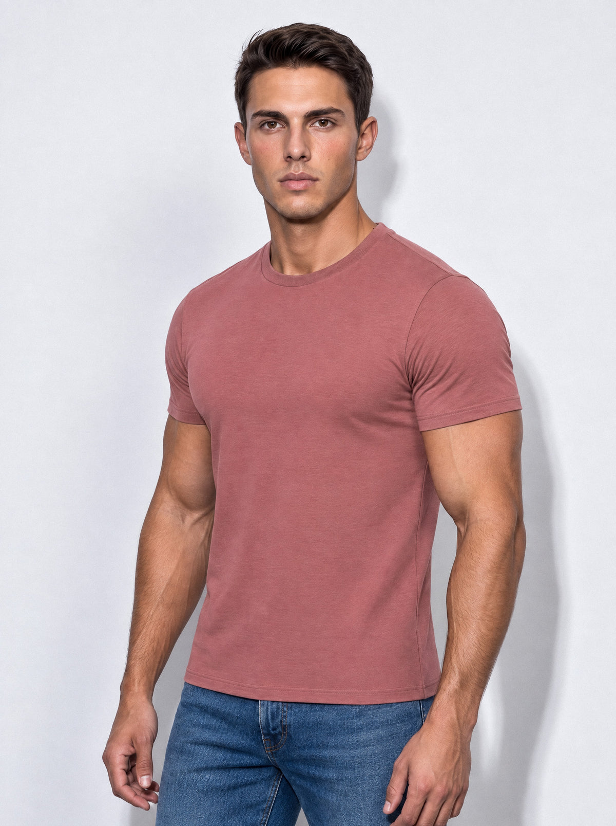 He wears size L – 180 cm tall