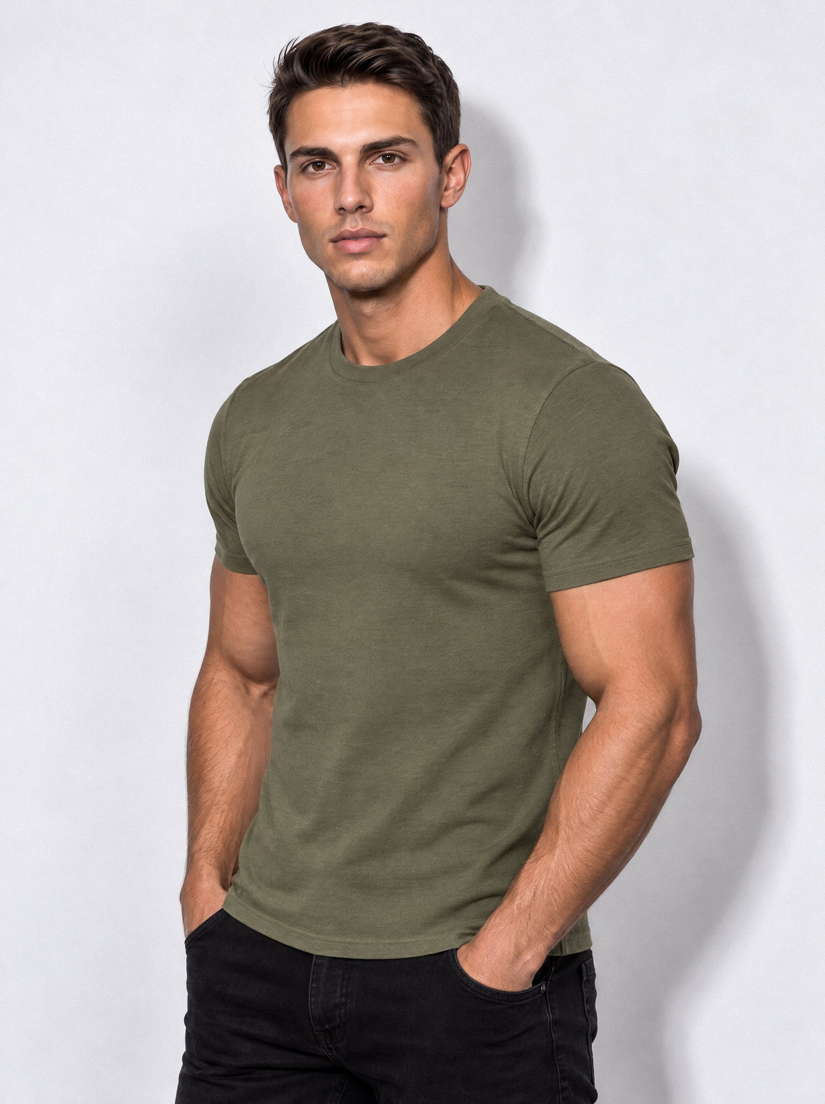 He wears size L – 180 cm tall