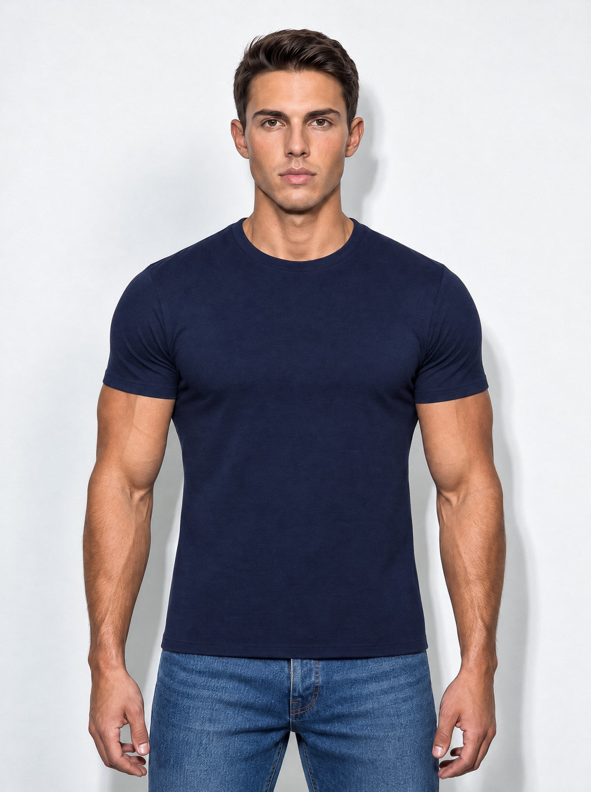 He wears size L – 180 cm tall