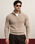He wears size L – 185 cm tall