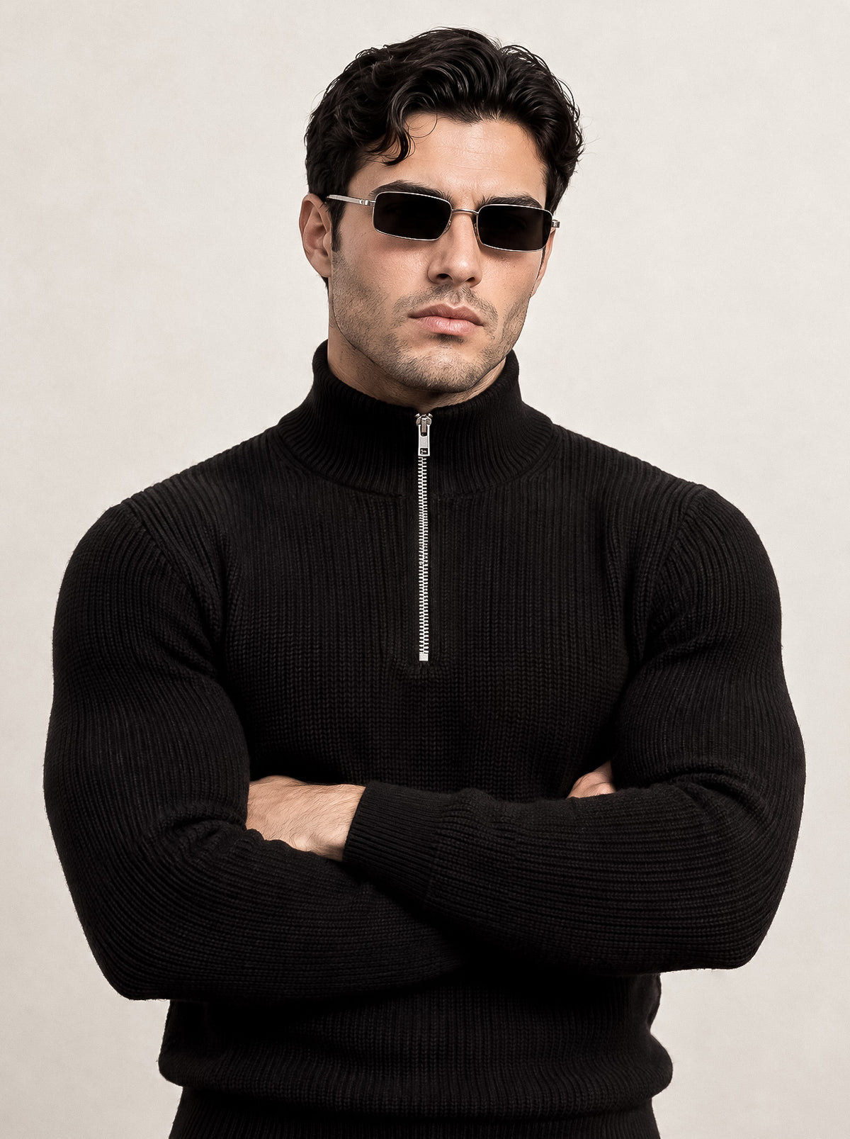 He wears size L – 185 cm tall