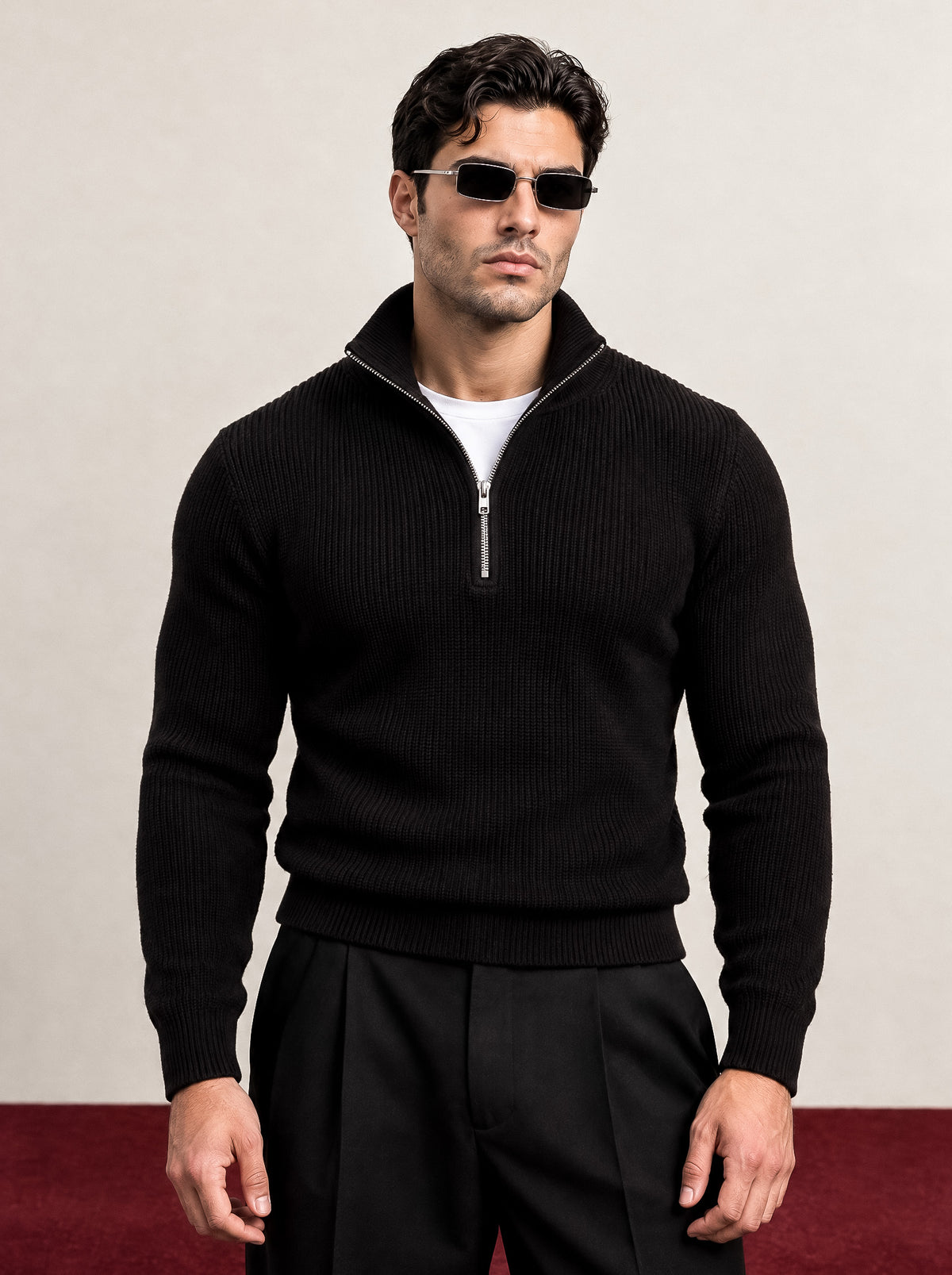 He wears size L – 185 cm tall