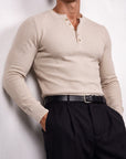 The model wears size XL – 180 CM