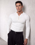 The model wears size L – 180 CM