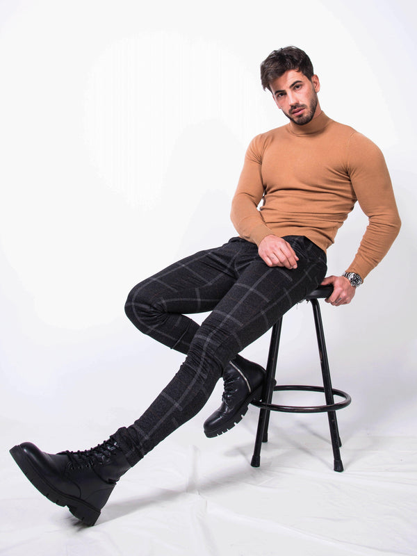 MORENGAR CLASSIC WOOL KNITTED JUMPER IN CAMEL WITH MEDIUM NECK