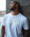 CAMISETA ESSENTIALS | BLANCO